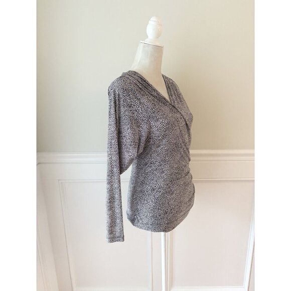 BCBGeneration Black & White Open Back Surplice Long Sleeve Top S EUC - Picture 3 of 5